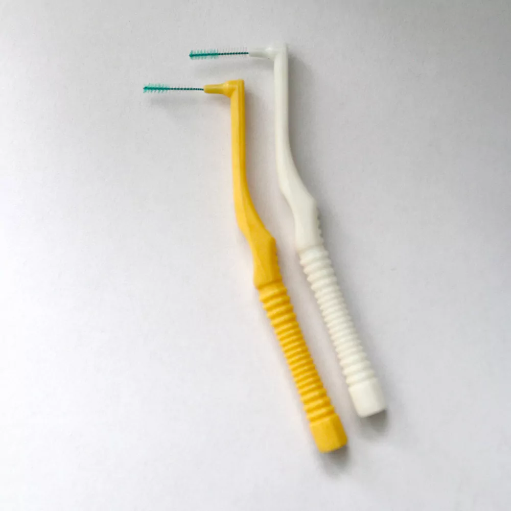 Interdental Peniculus pro Oralis Tutela